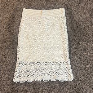 Lace skirt
